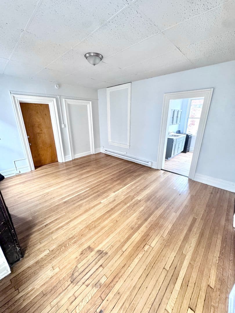 Allentown Apartment: 120-122 N 8th Street