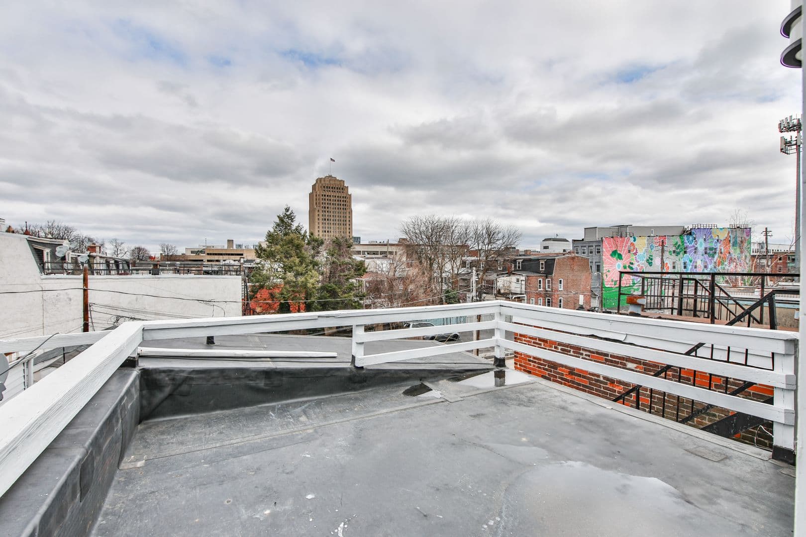 Allentown Apartment: 39 N 11th Street