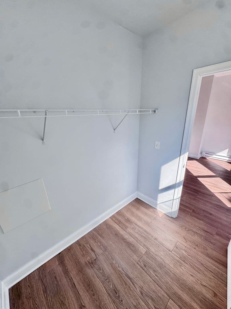 Allentown Apartment: 827-829 W Linden Street