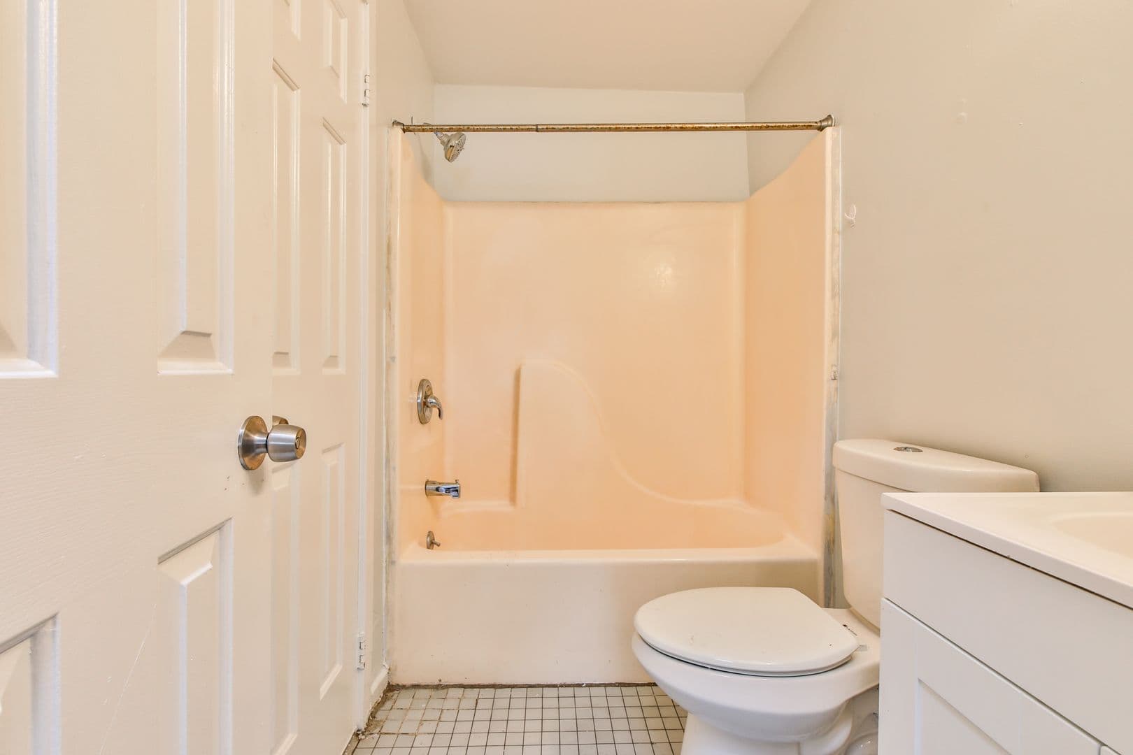 Allentown Apartment: 39 N 11th Street