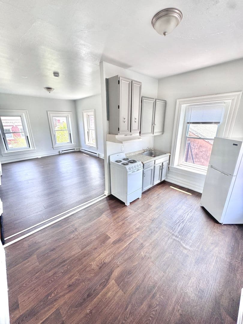 Allentown Apartment: 120-122 N 8th Street