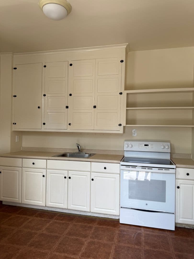 Allentown Apartment: 1149 West Turner Street
