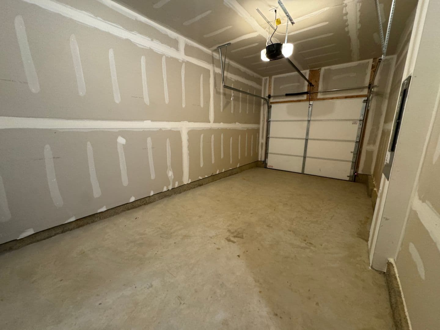 Breinigsville Townhome: 1201 Martin Rd