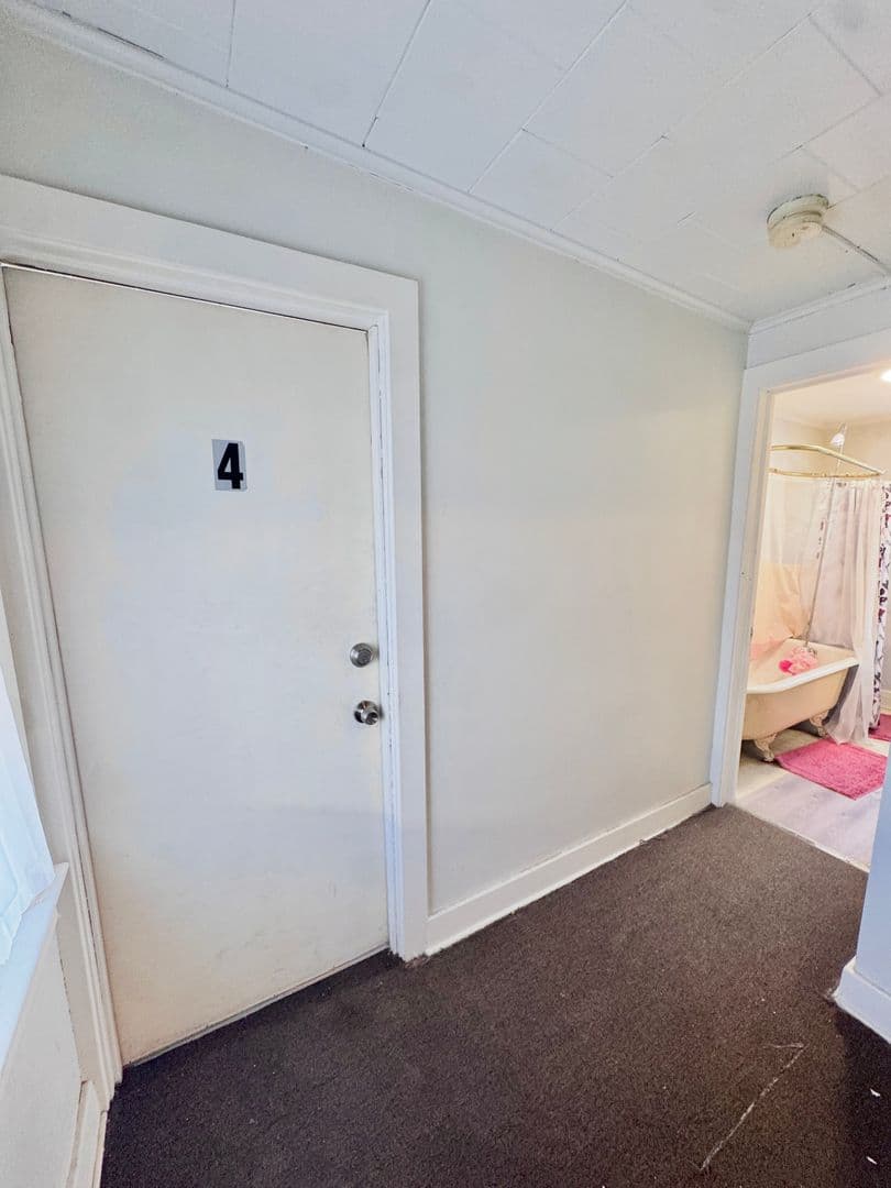 Allentown Apartment: 607 N 8th Street