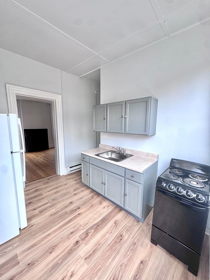 Allentown Apartment: 120-122 N 8th Street