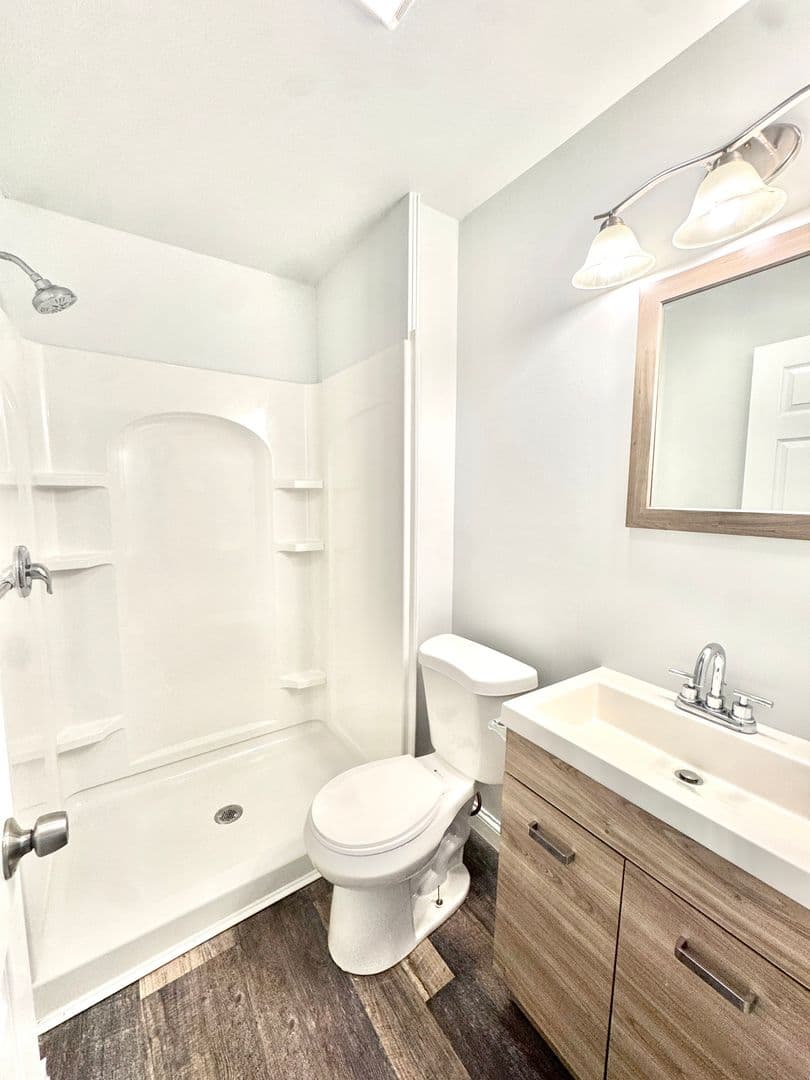Walnutport Apartment: 103 E Main Street