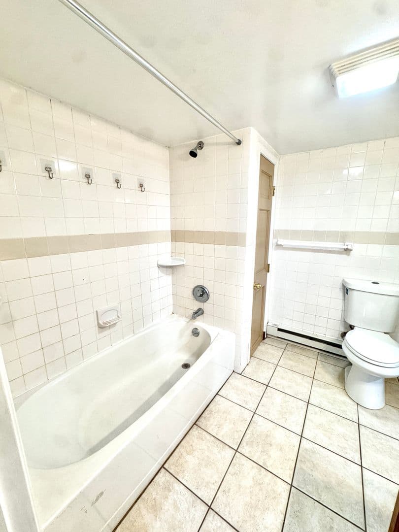 Easton Apartment: 1540 Liberty Street
