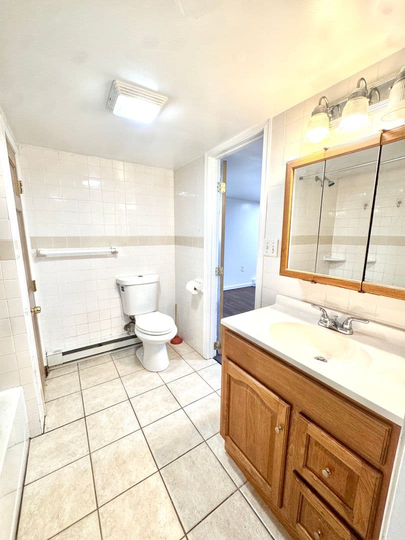 Easton Apartment: 1540 Liberty Street