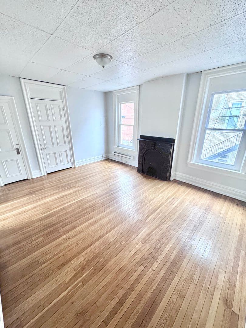 Allentown Apartment: 120-122 N 8th Street