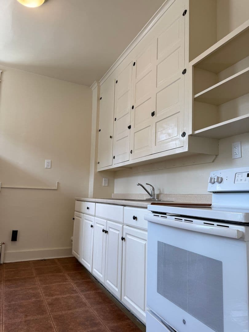 Allentown Apartment: 1149 West Turner Street