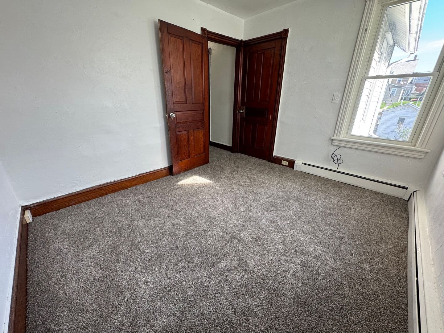 Northampton House: 1619 Main Street