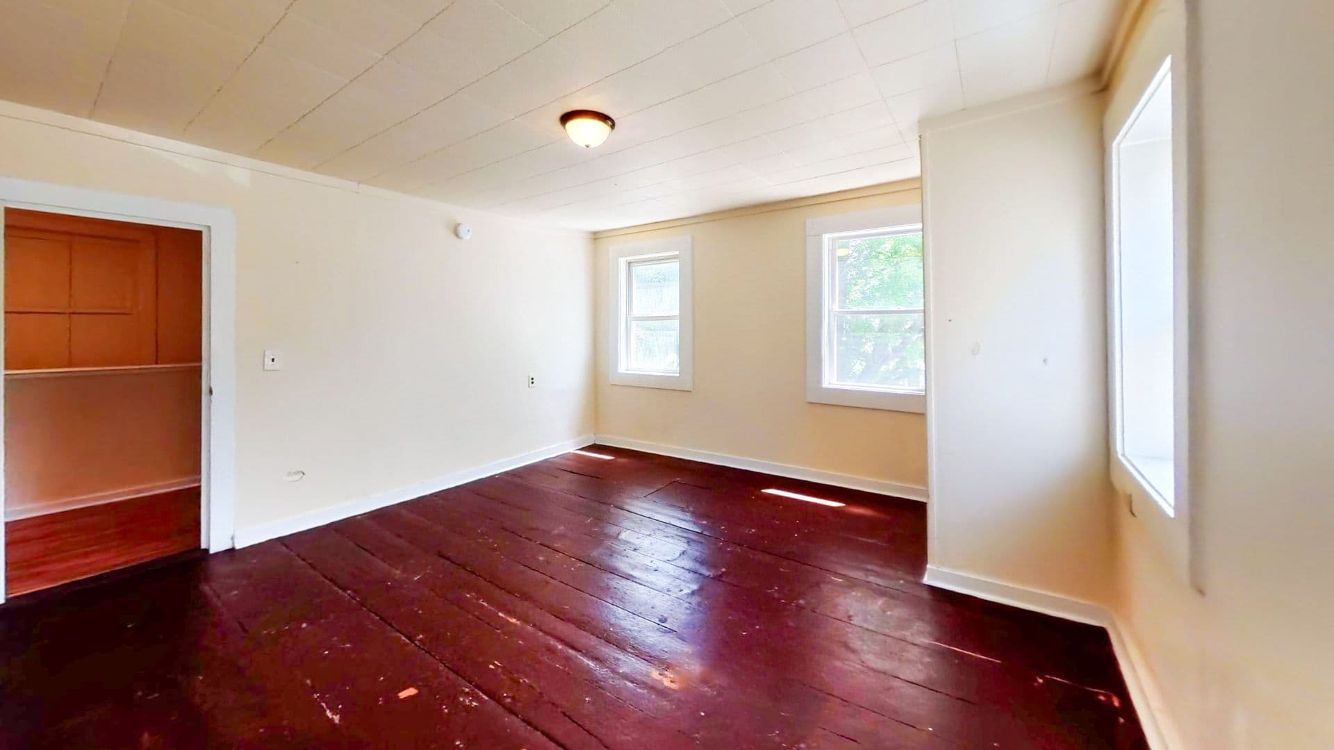 Burlington Apartment: 30 Chase Street