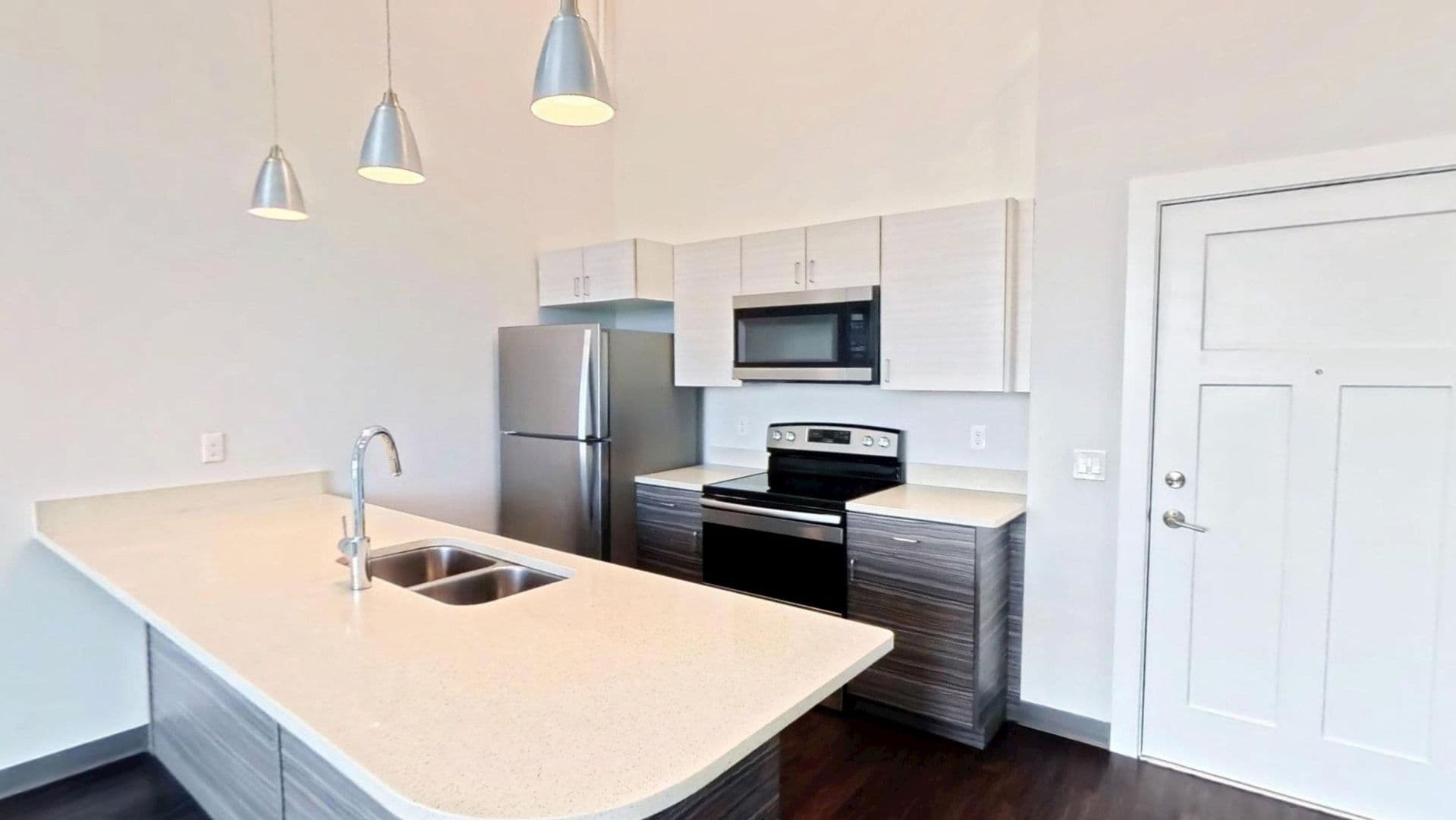Winooski Apartment: 106 East Allen Street