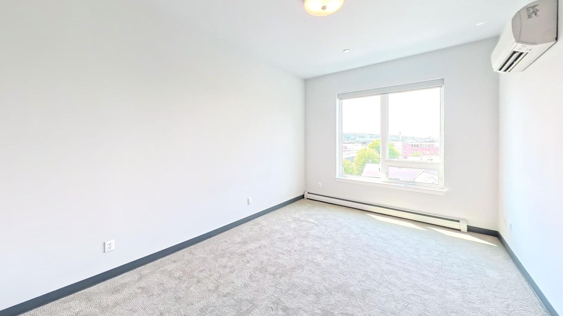 Winooski Apartment: 106 East Allen Street