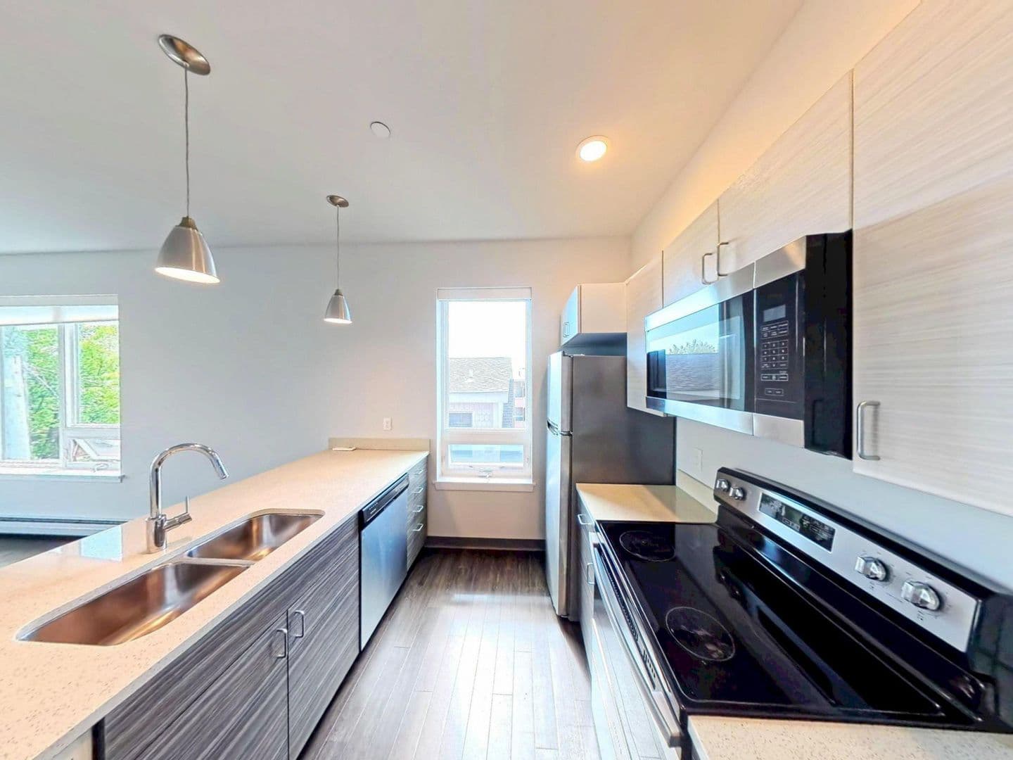 Winooski Apartment: 106 East Allen Street