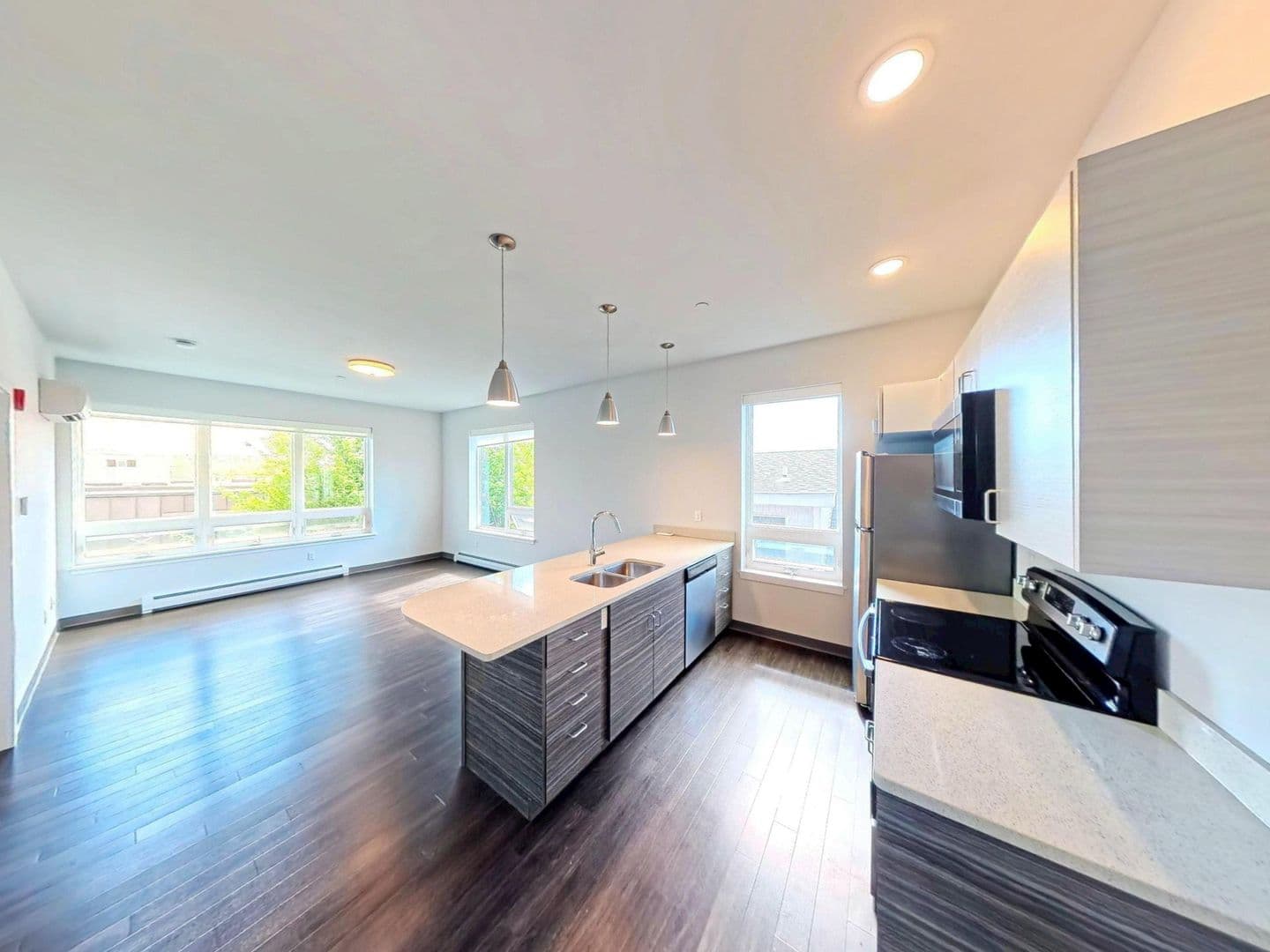 Winooski Apartment: 106 East Allen Street
