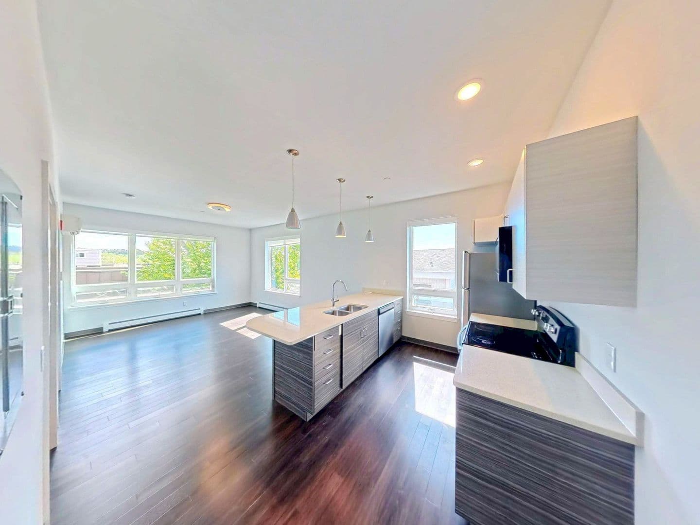 Winooski Apartment: 106 East Allen Street