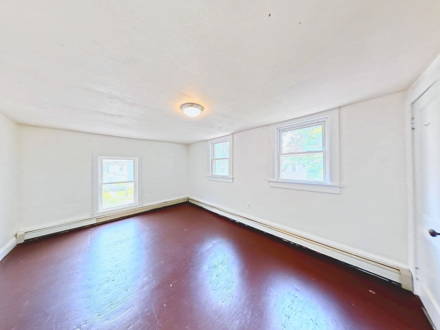Burlington House: 312 Colchester Avenue