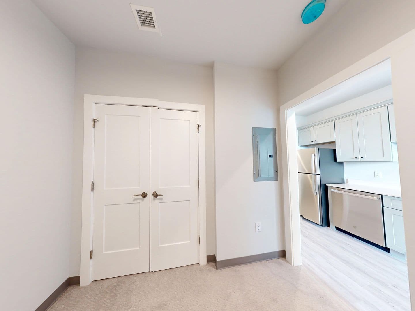 Burlington Apartment: 157 South Champlain Street
