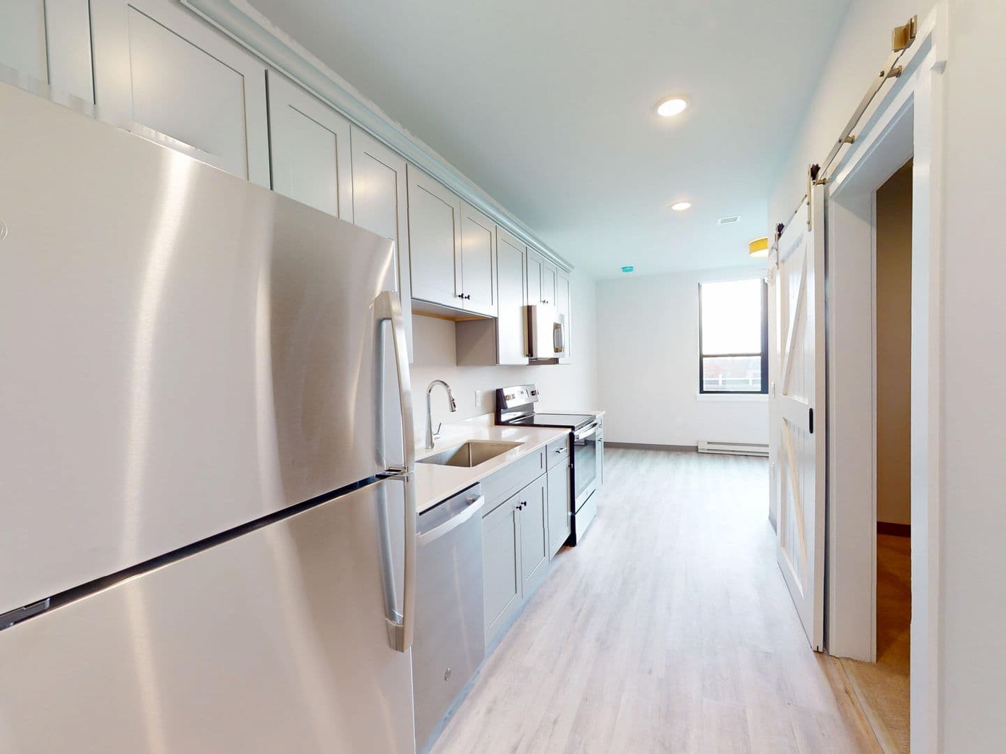 Burlington Apartment: 157 South Champlain Street