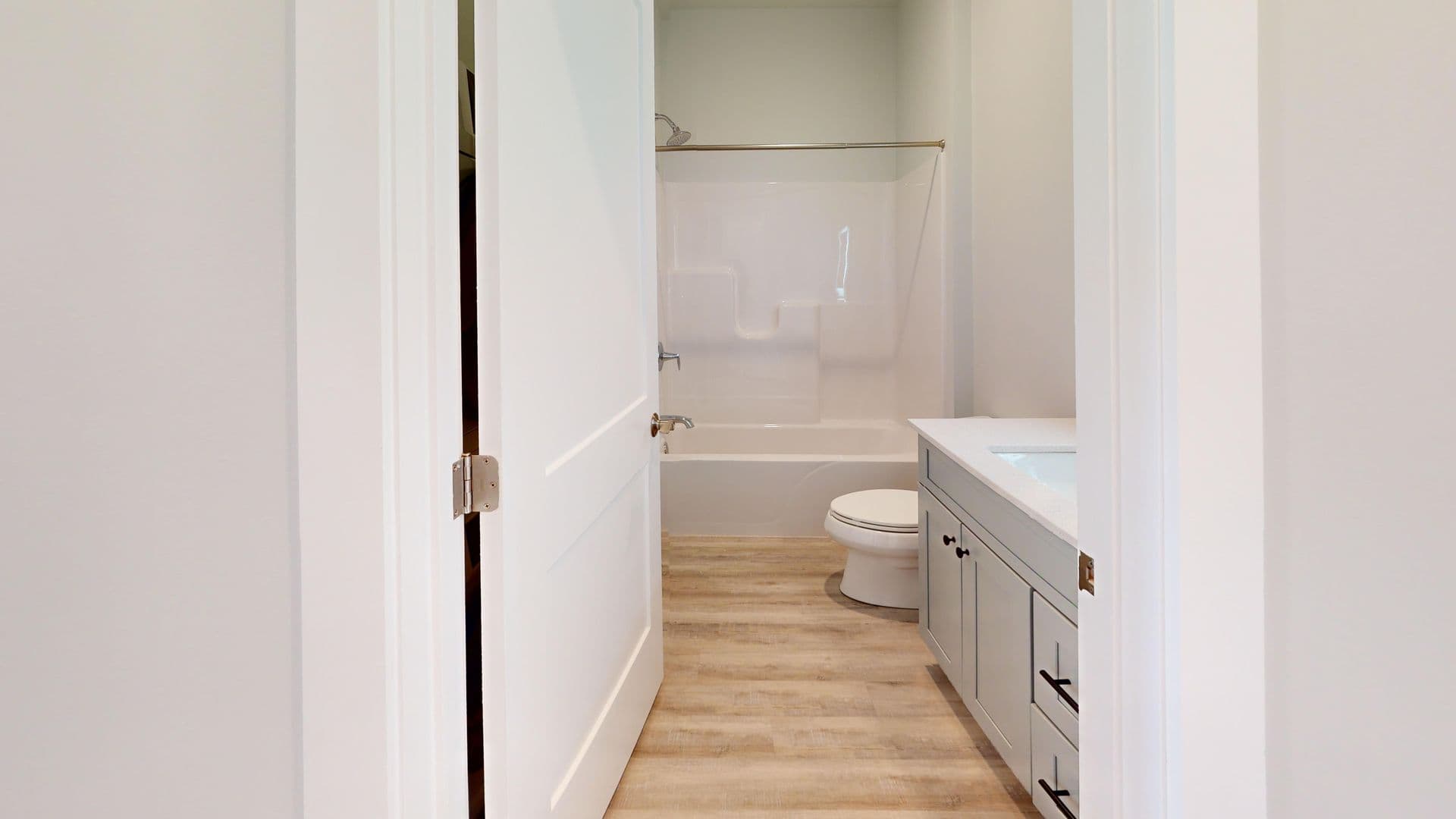 Burlington Apartment: 157 South Champlain Street
