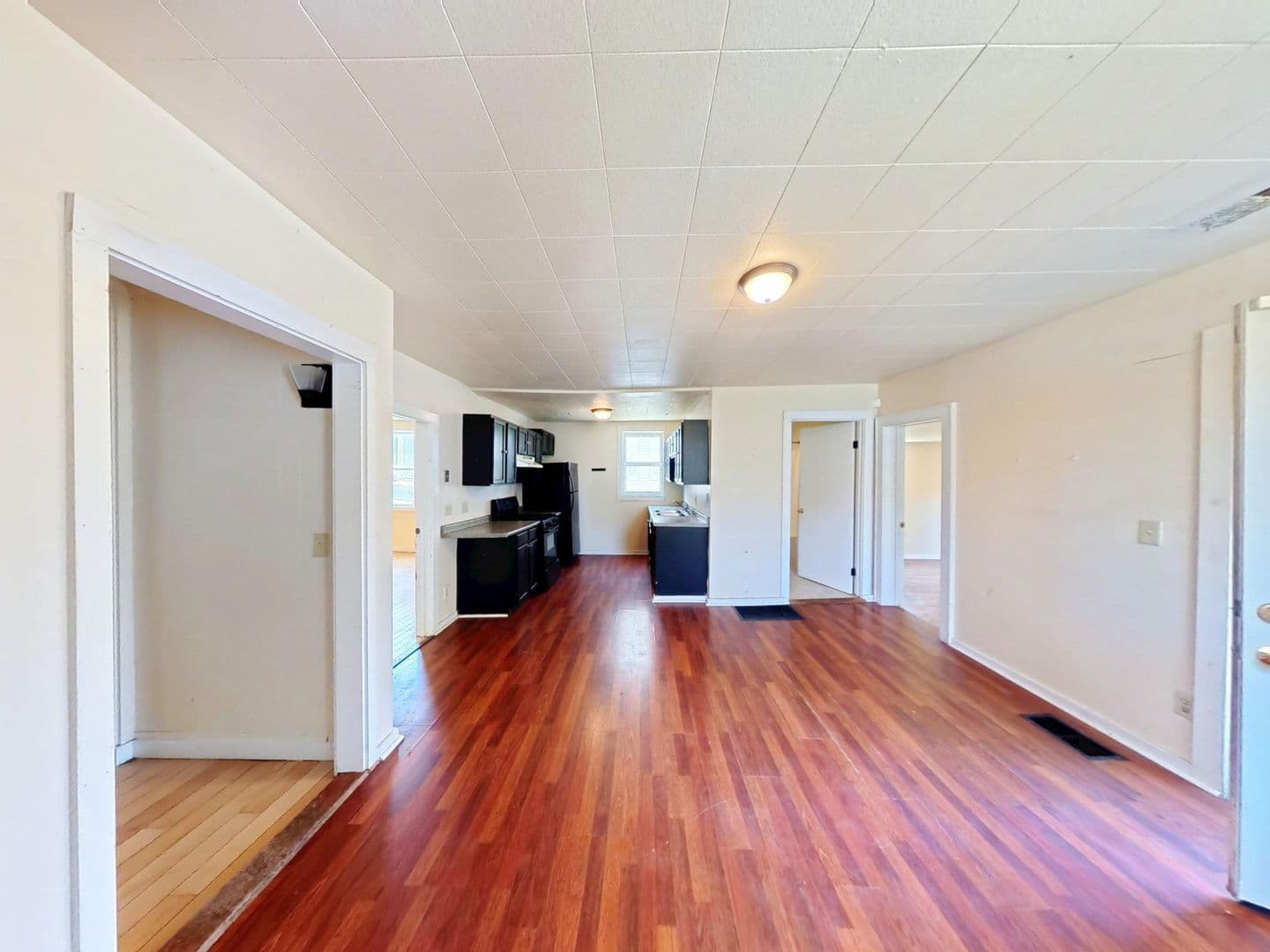 Burlington Apartment: 30 Chase Street