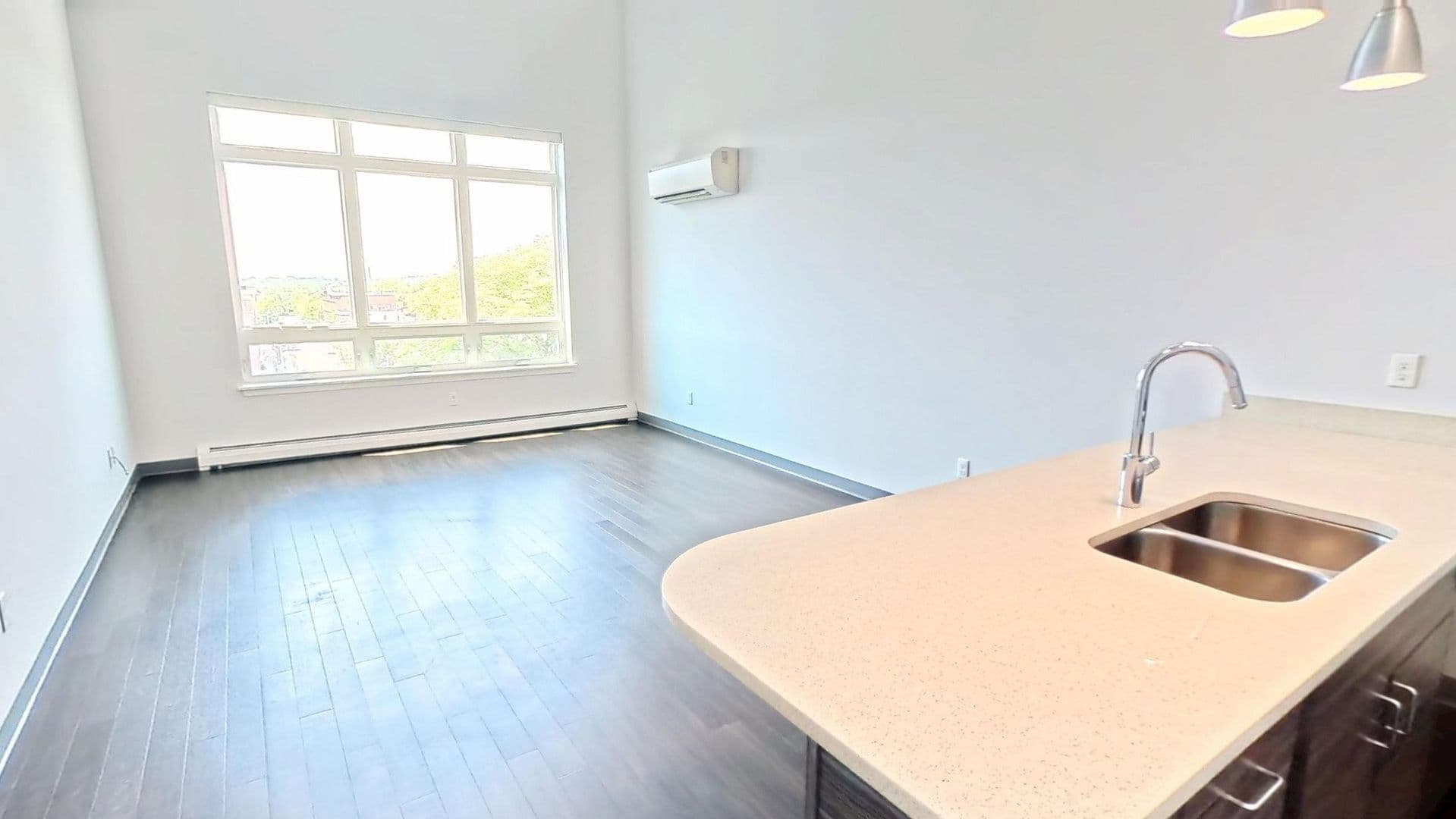 Winooski Apartment: 106 East Allen Street