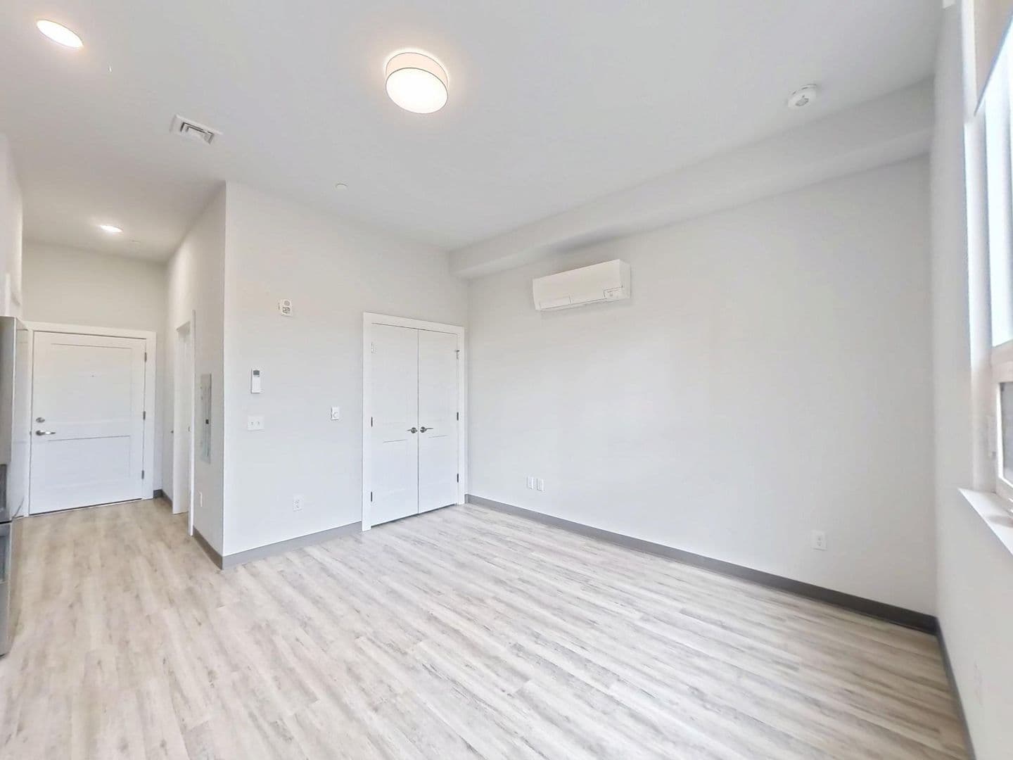 Winooski Apartment: 111 East Allen Street