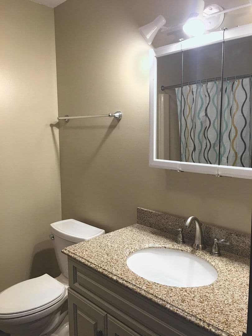 South Burlington Apartment: 92 Quarry Hill Rd.