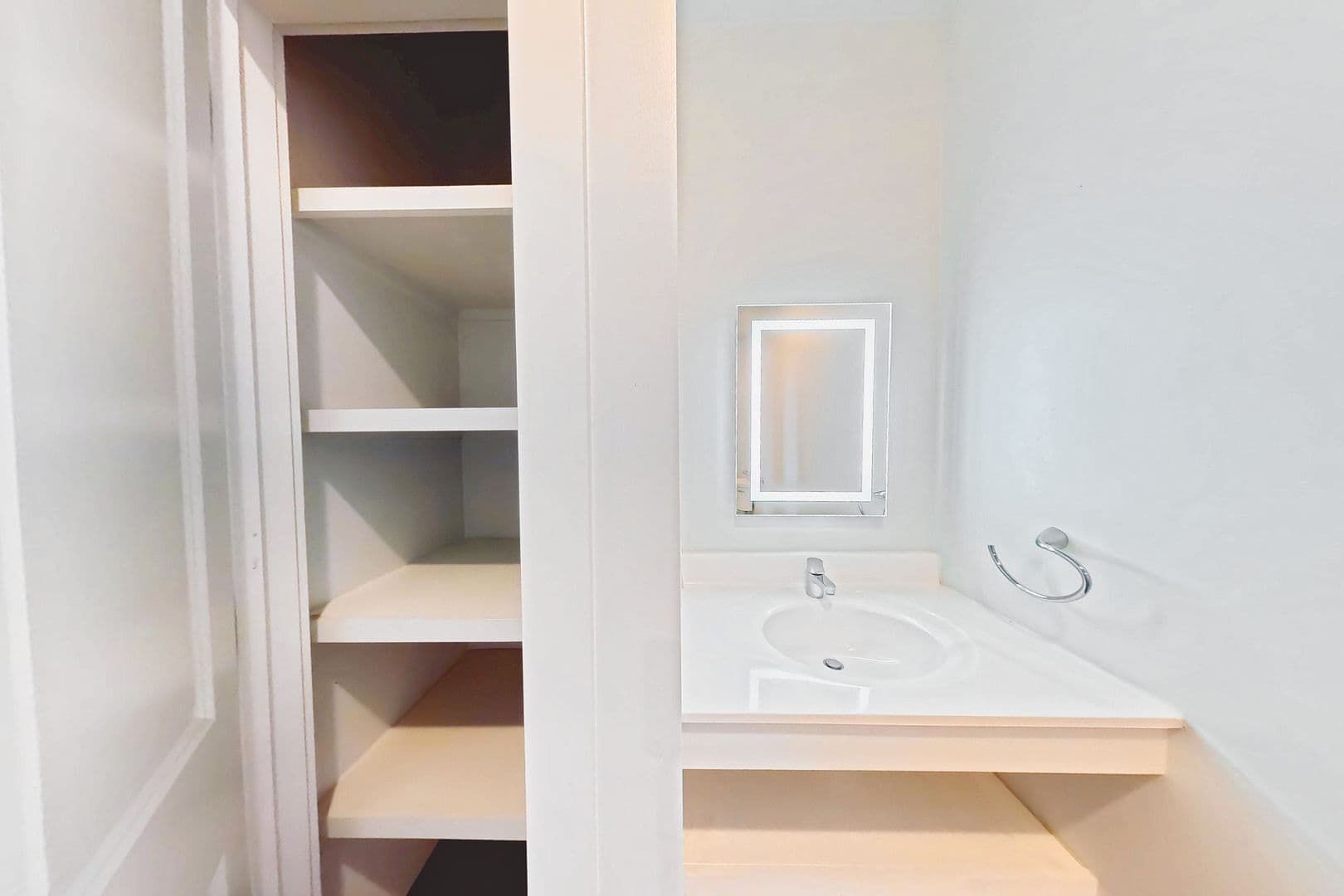 Winooski Apartment: 15 Manseau Street
