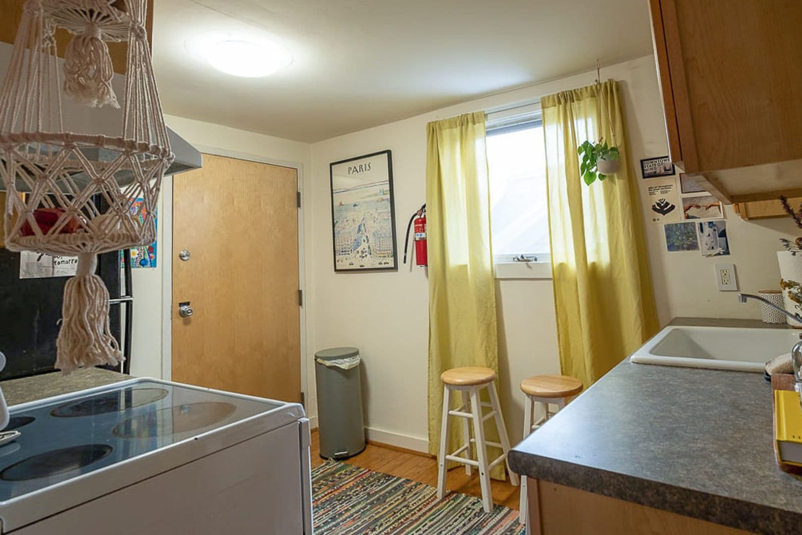 Burlington Apartment: 116 Maple Street