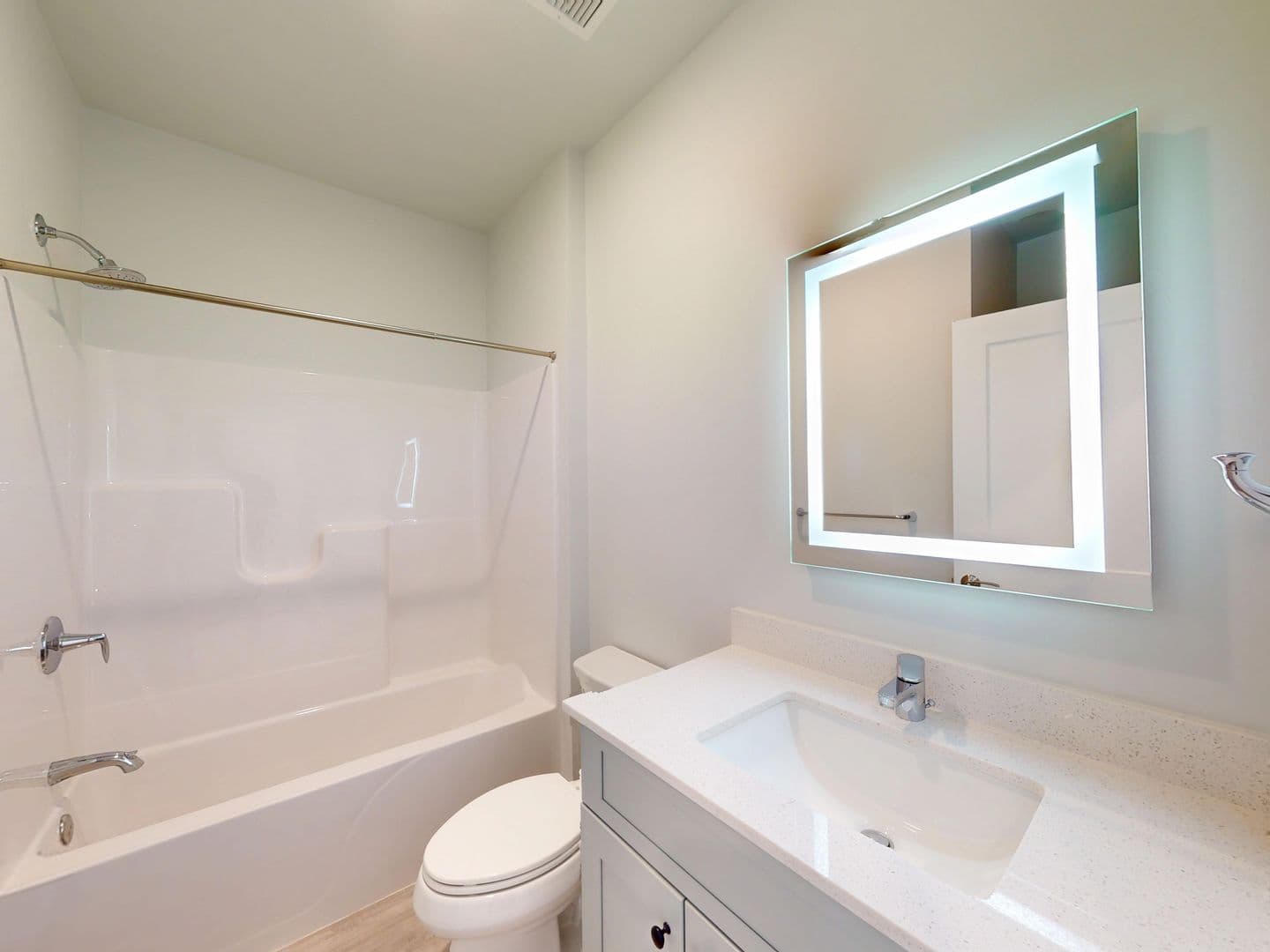 Burlington Apartment: 157 South Champlain Street