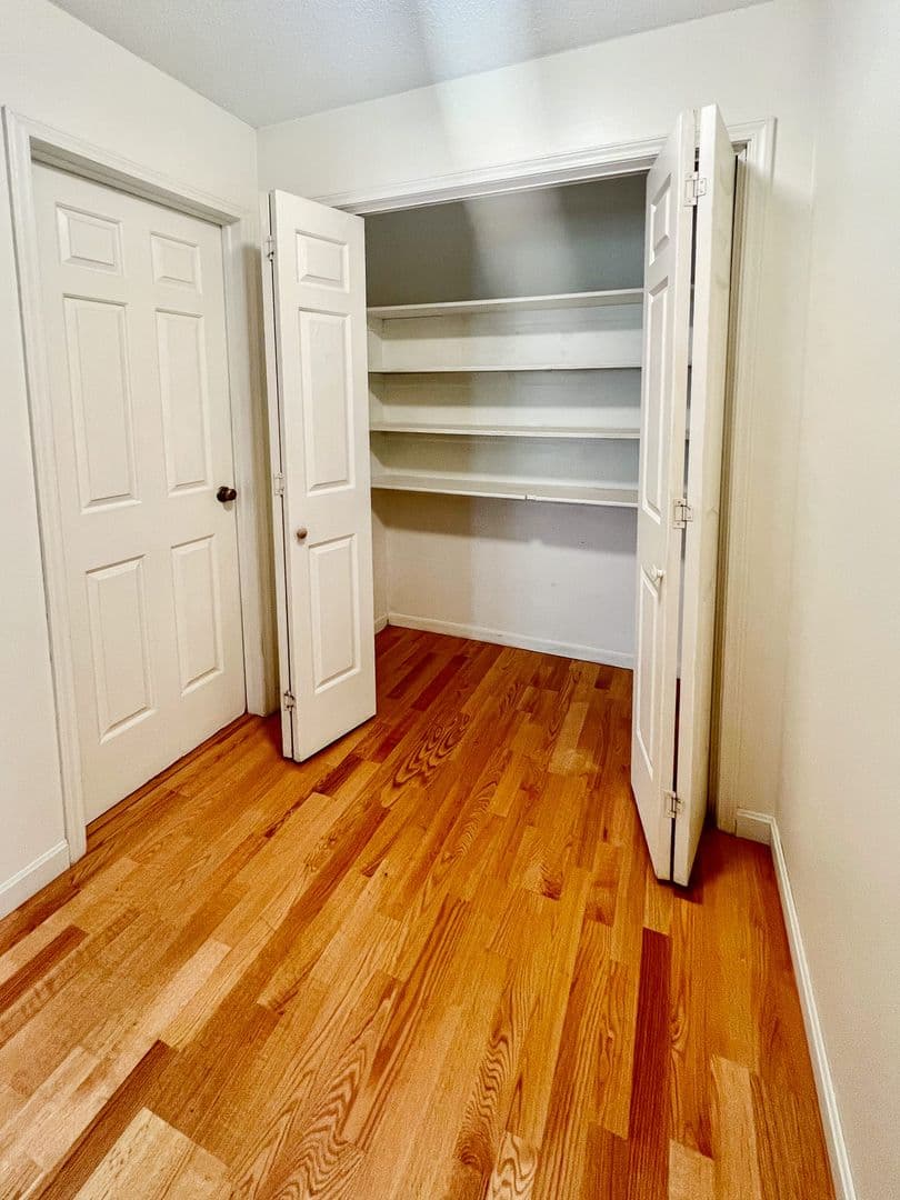 Burlington Apartment: 37 & 47 S. Williams St