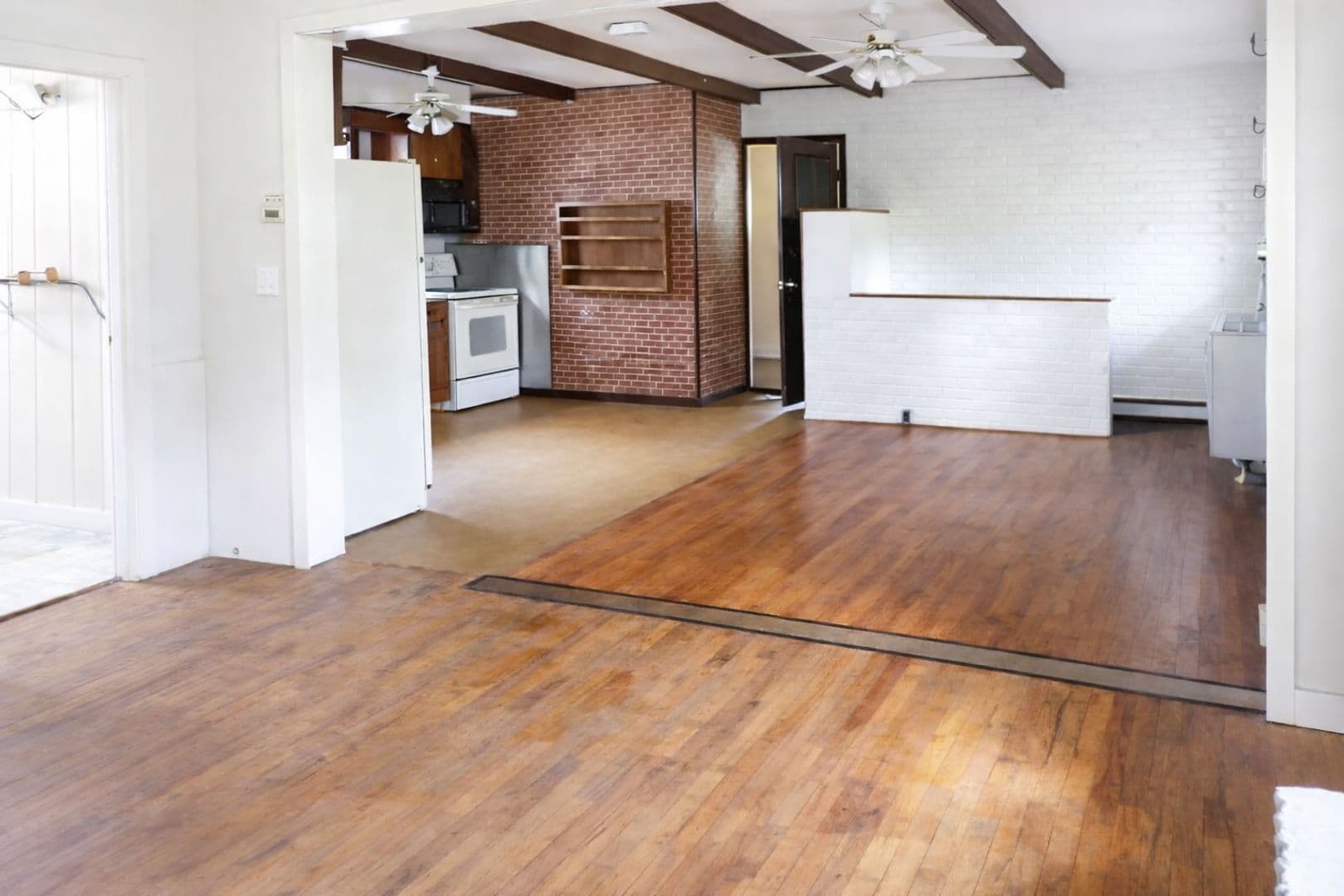 Burlington Apartment: 10 Walnut Street