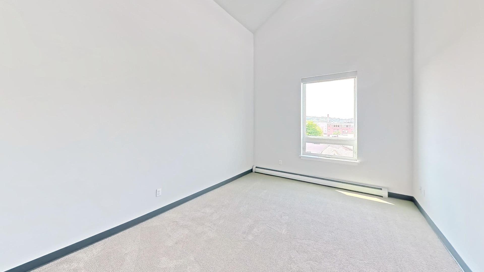 Winooski Apartment: 106 East Allen Street