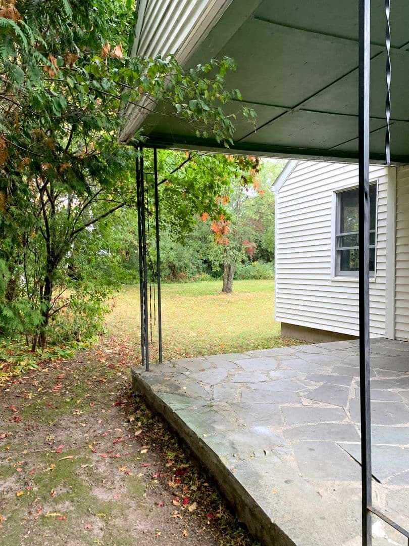 South Burlington House: 27 East Terrace