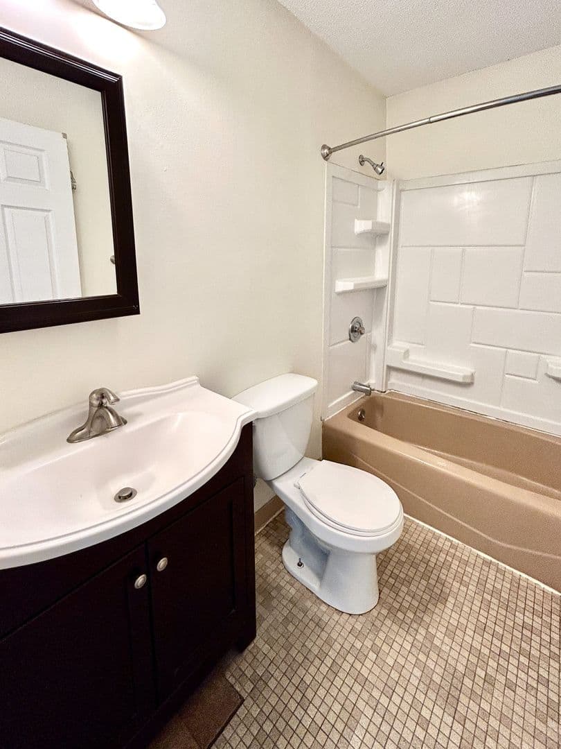 Burlington Apartment: 37 & 47 S. Williams St