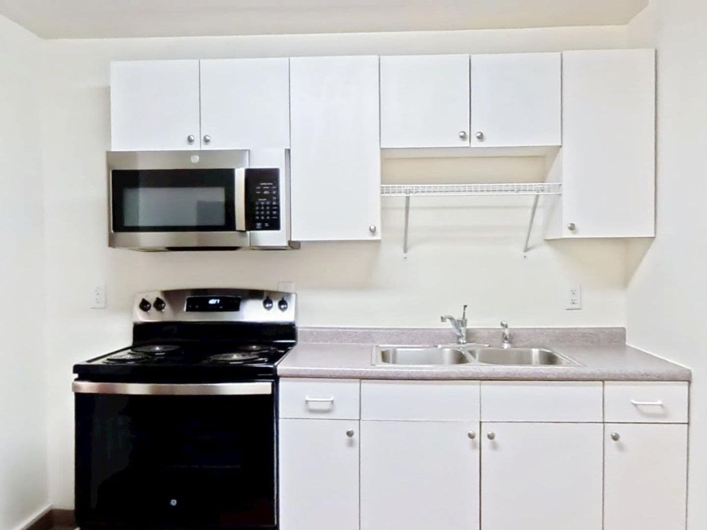 Essex Junction Apartment: 12 Central Street