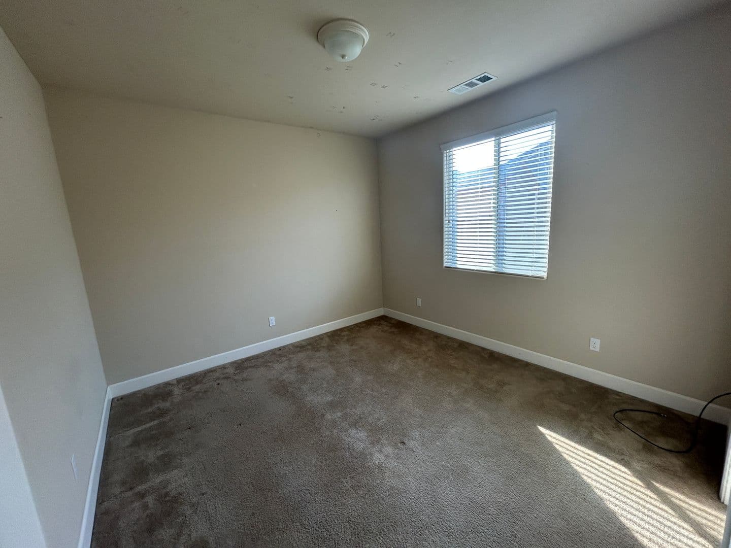 Porterville House: 493 S Milo