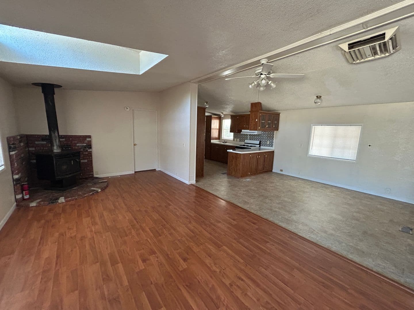 Springville House: 40771 Blue Oak