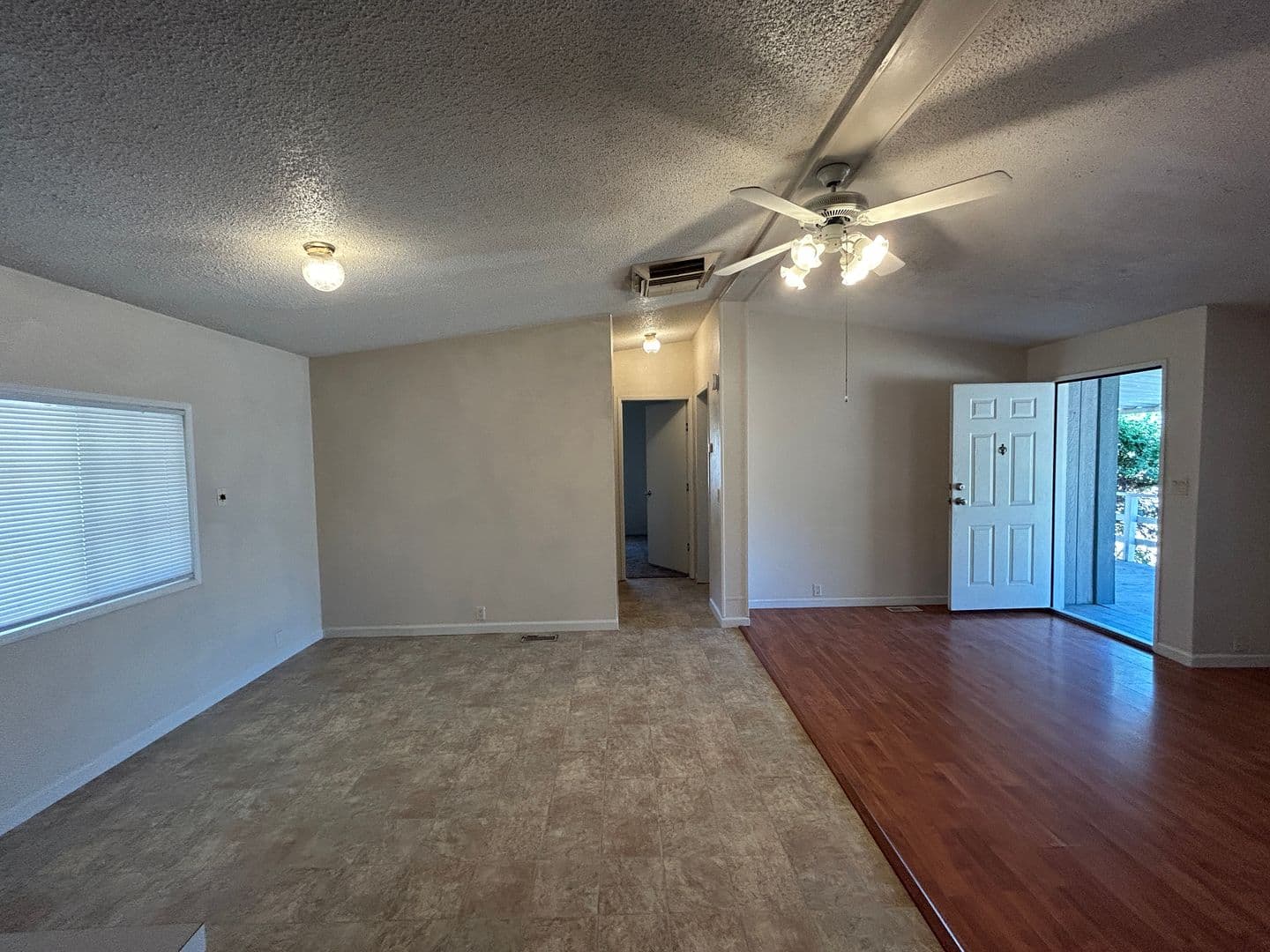 Springville House: 40771 Blue Oak