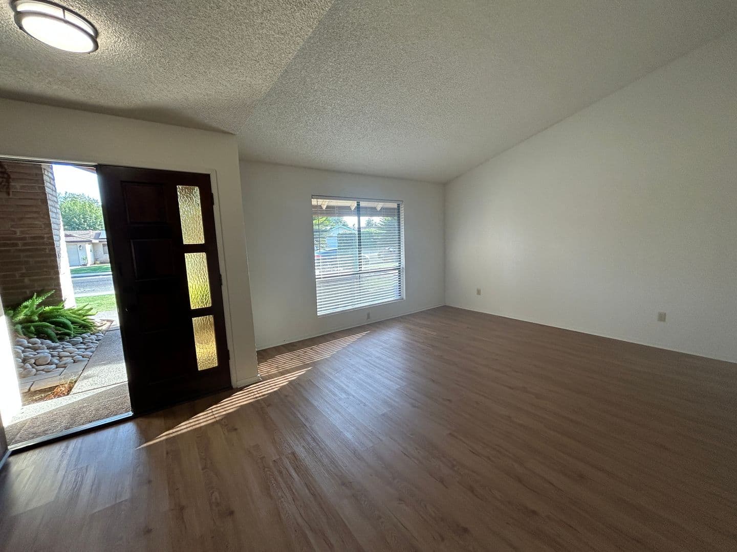Porterville House: 1660 Memory Lane