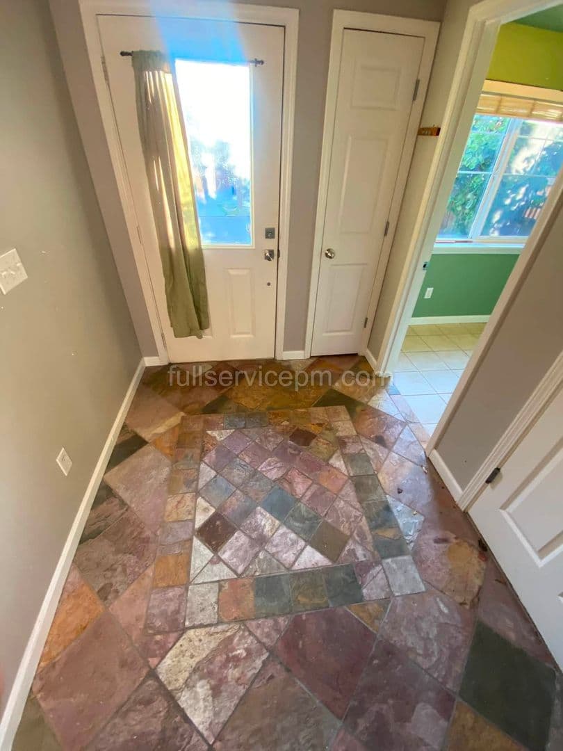 Seattle Townhome: 162A 15th Ave