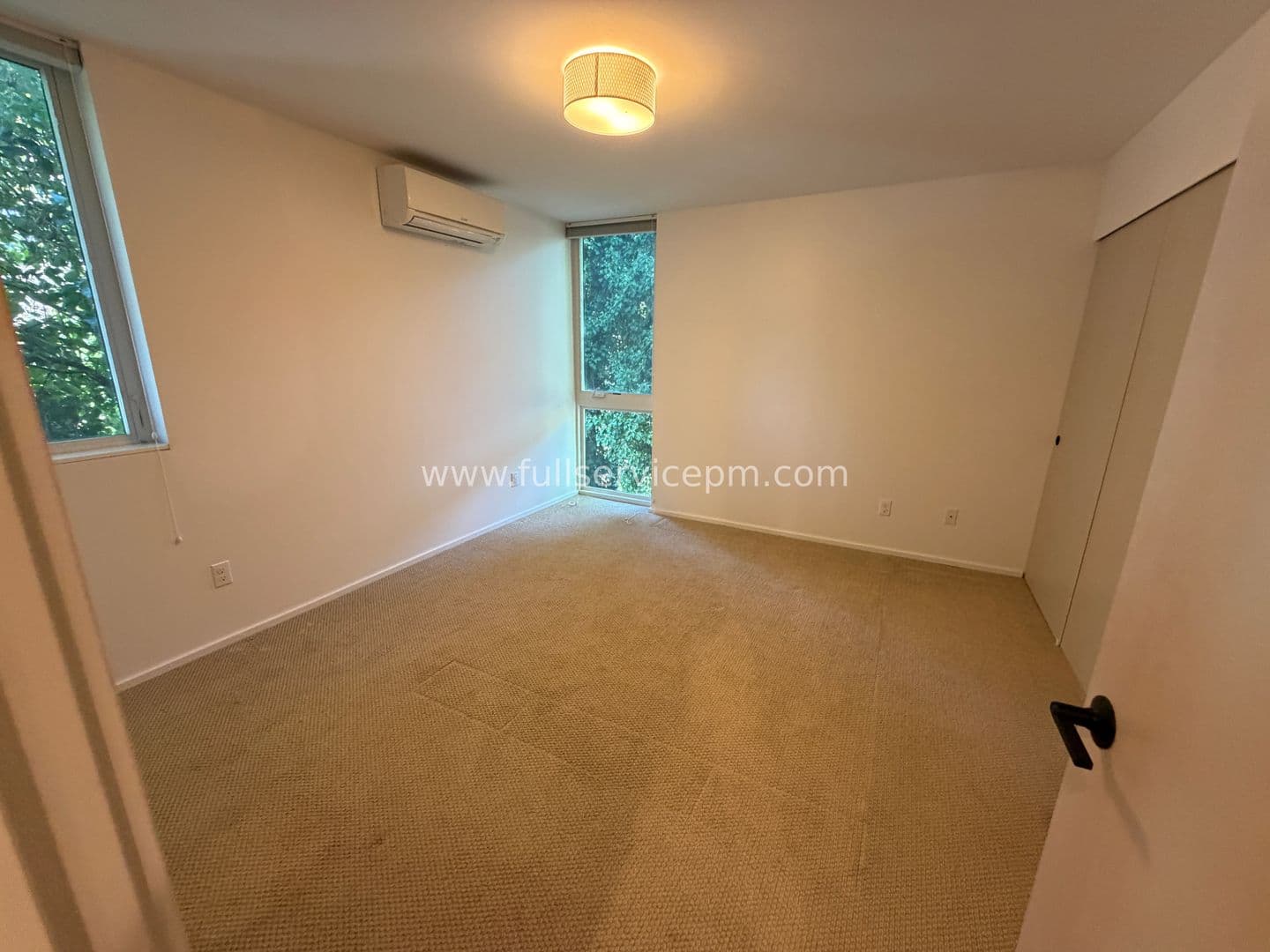 Seattle Townhome: 7784 Highland Park Way SW Unit A