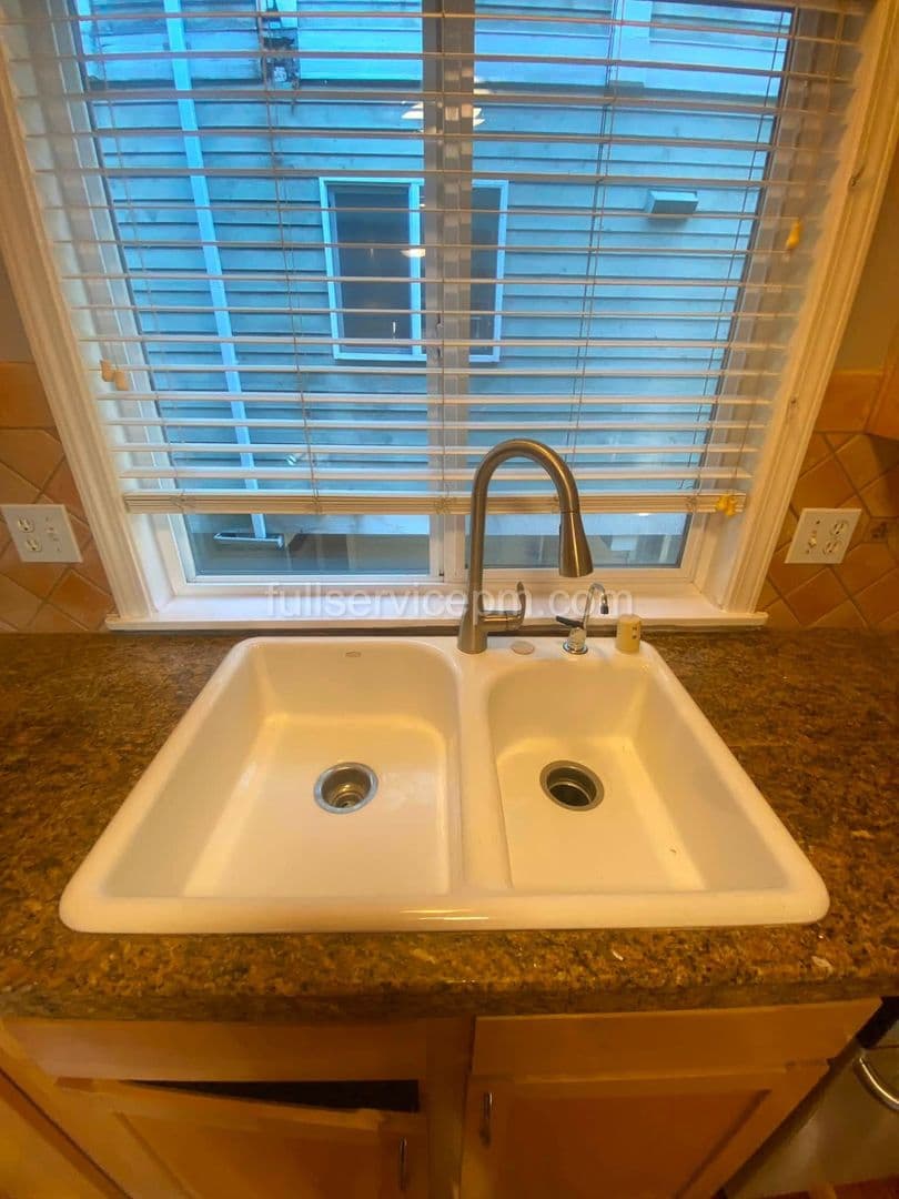 Seattle Townhome: 162A 15th Ave