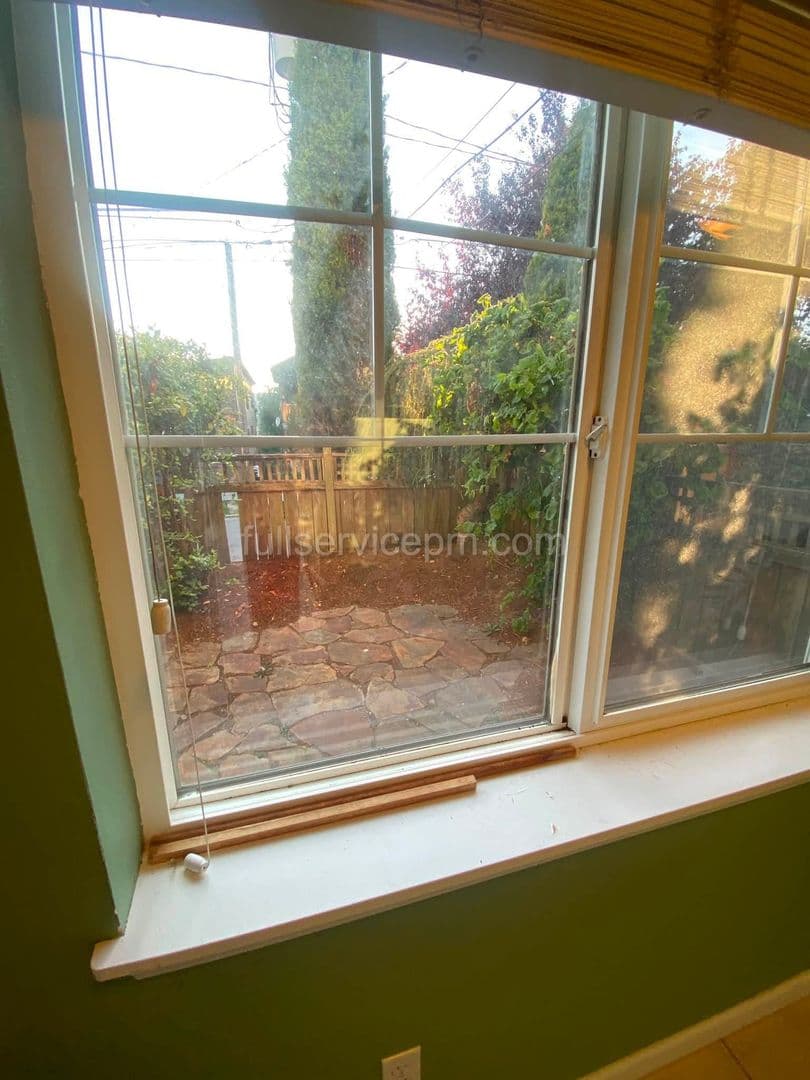 Seattle Townhome: 162A 15th Ave