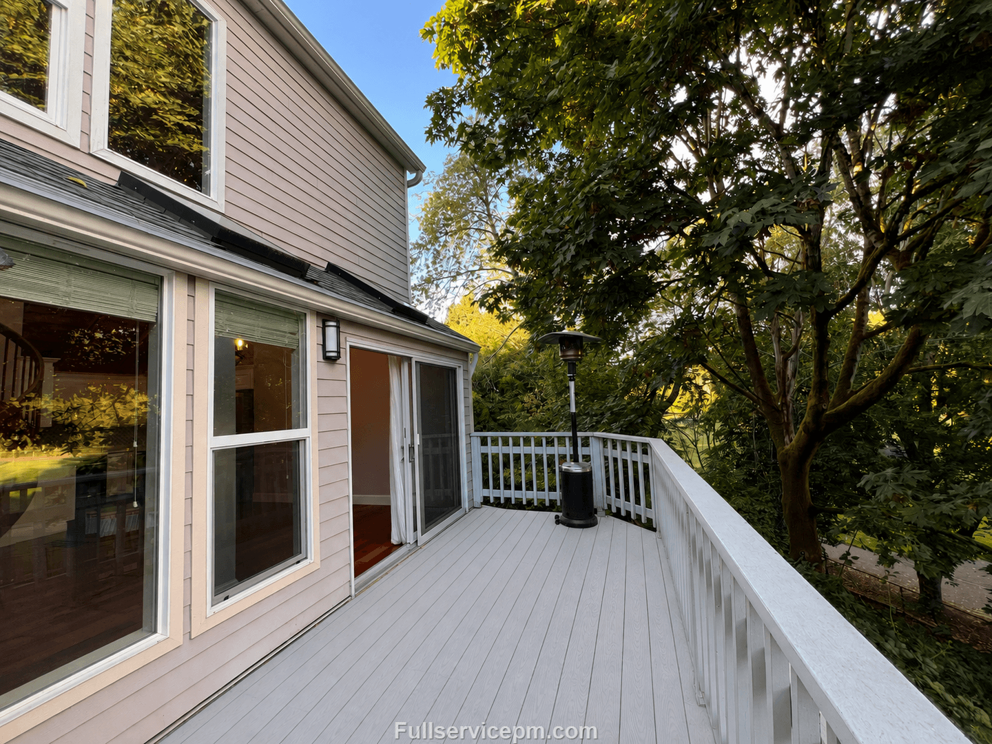 Bellevue House: 1930 109th Ave NE