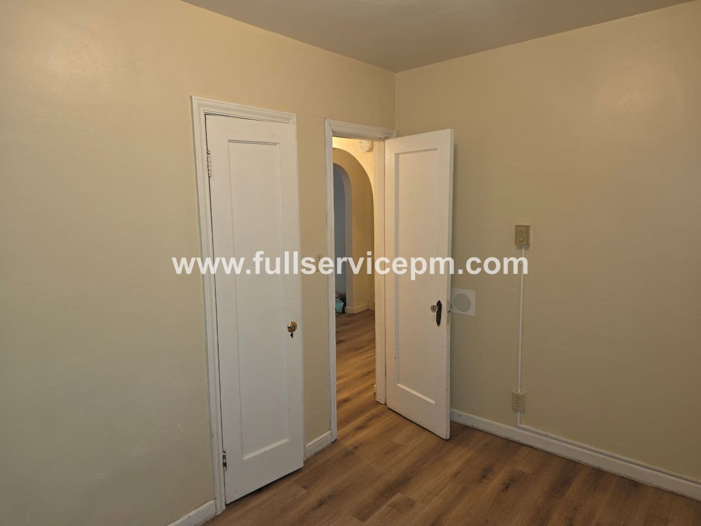 Everett Apartment: 3124 Colby Ave