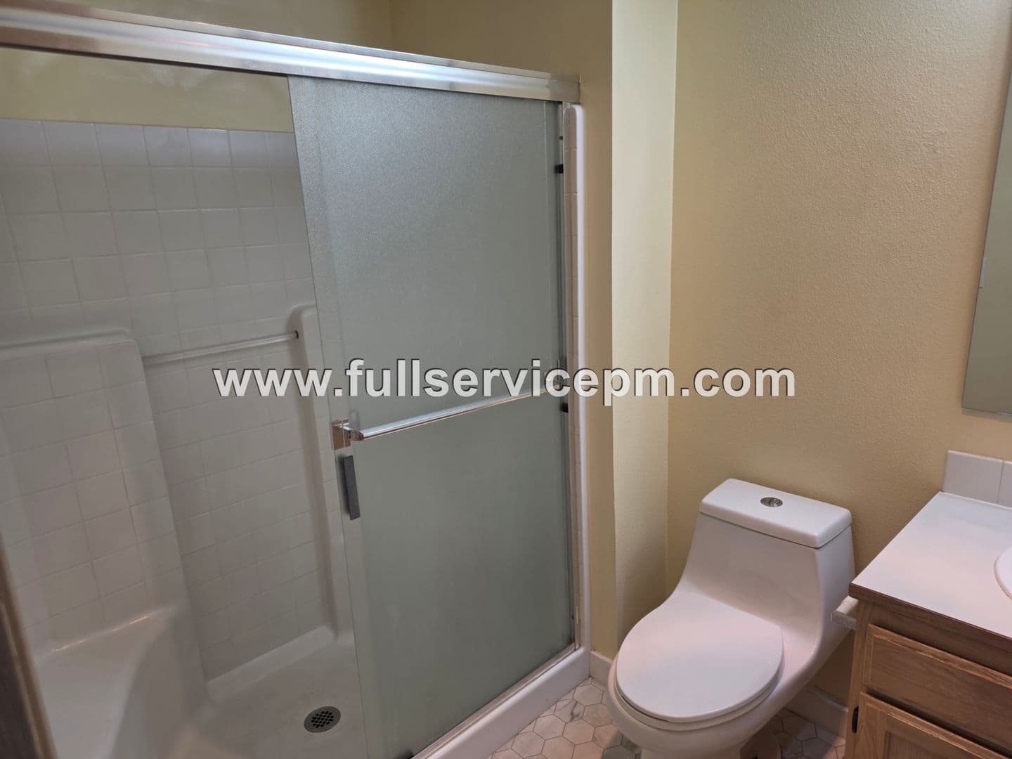 Everett Condo: 1001 W Casino Rd #D201