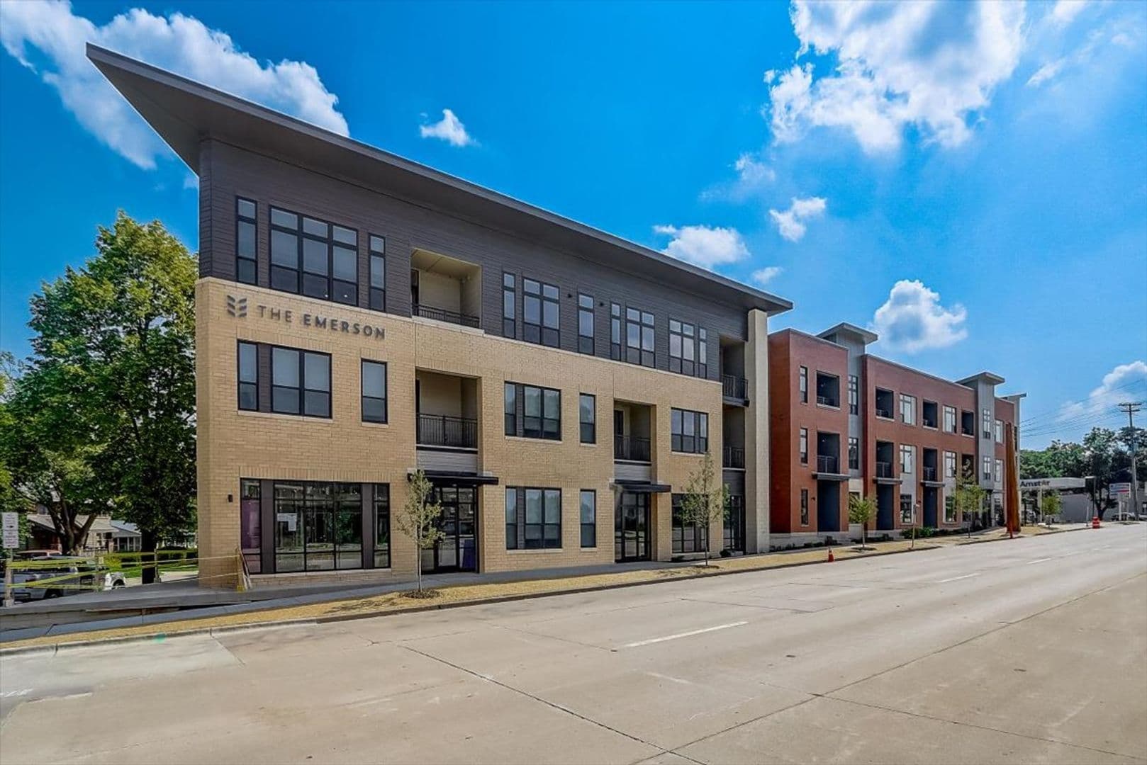 Madison Apartment: 1121 South Park Street